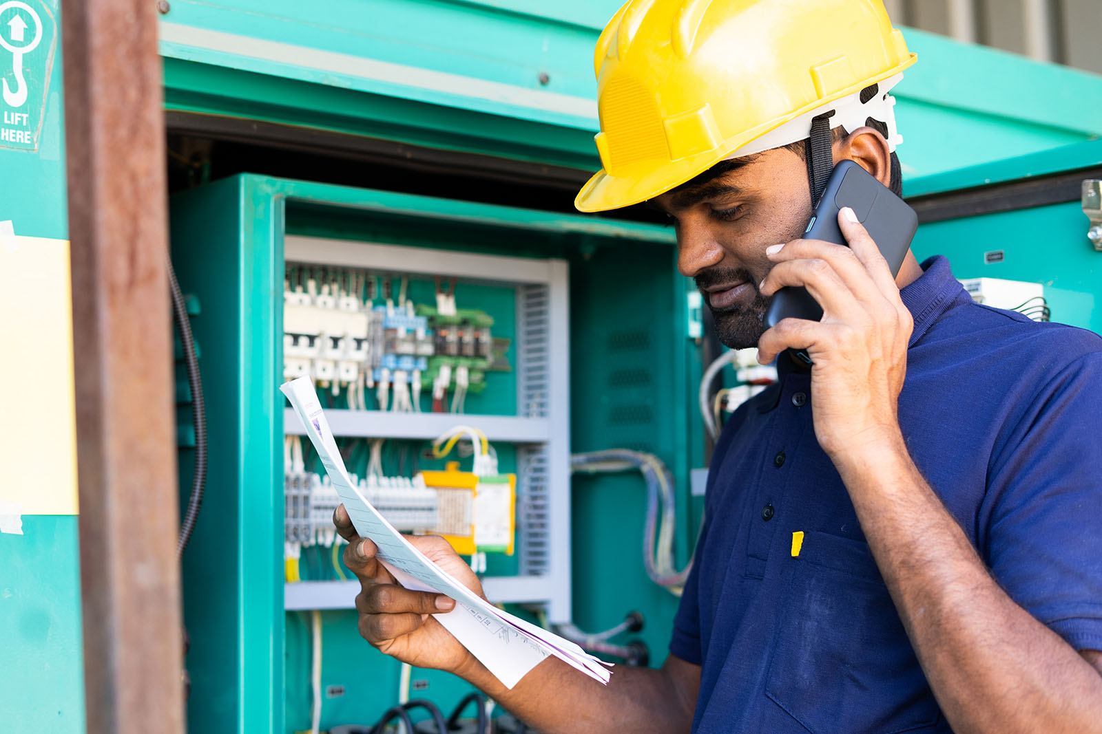 Elektroniker aus Indien Elektroniker aus Indien